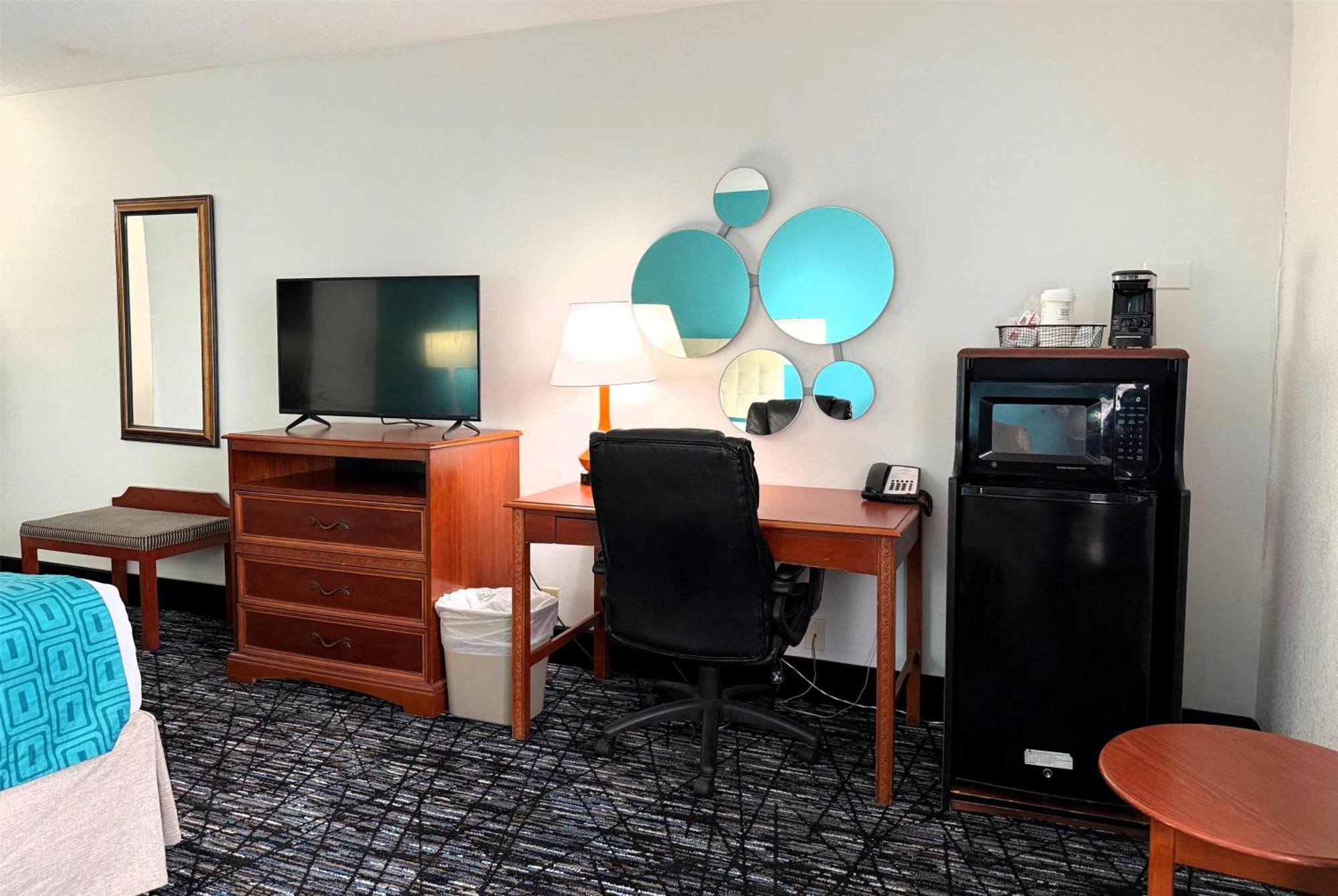 Howard Johnson By Wyndham East 2* Evansville