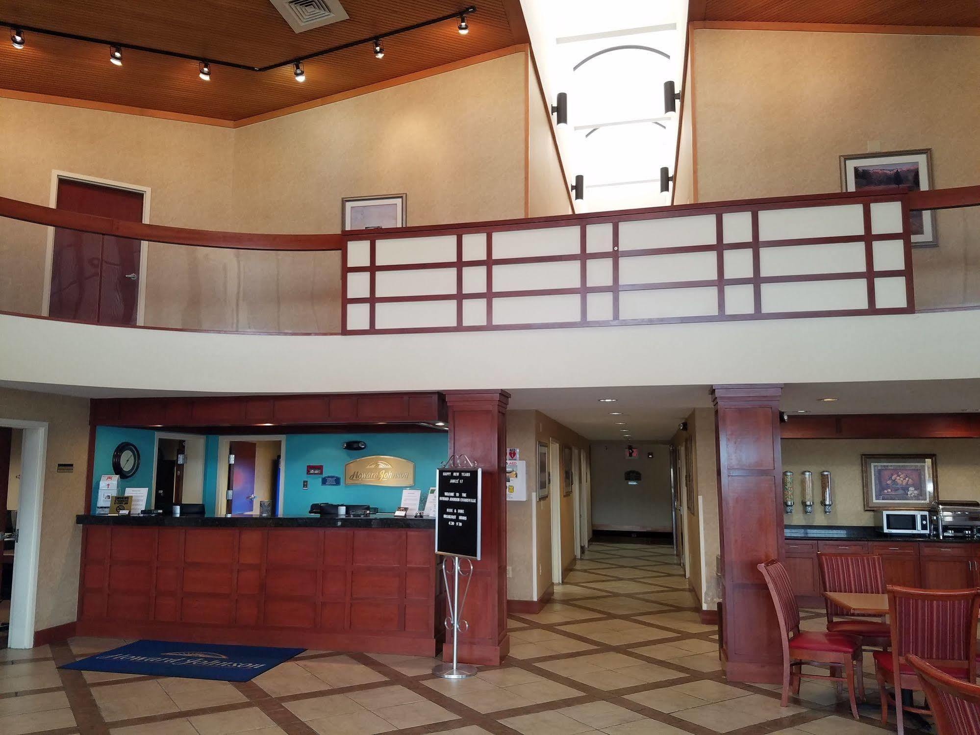 Hotel Howard Johnson By Wyndham East Evansville