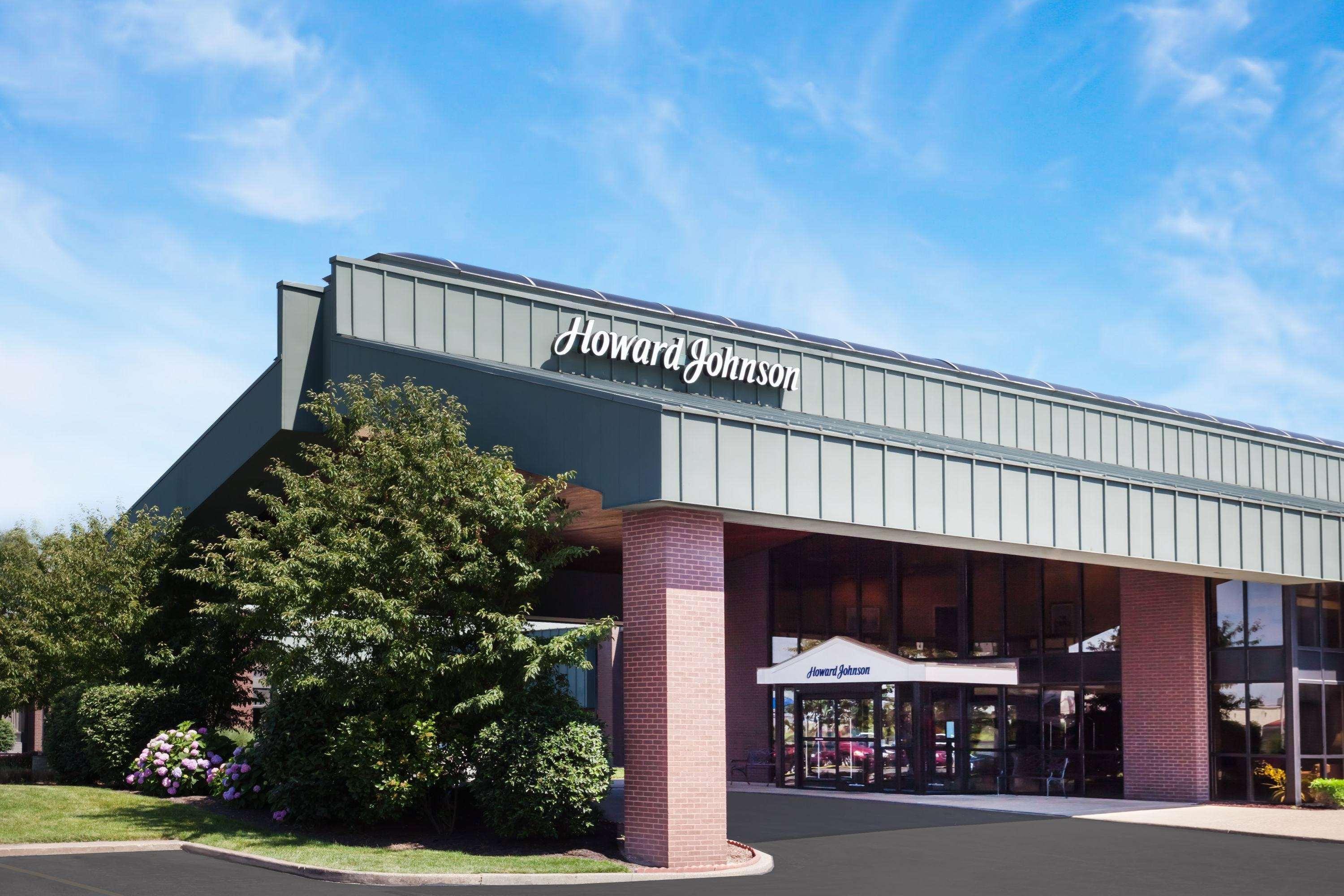 Howard Johnson By Wyndham East Evansville
