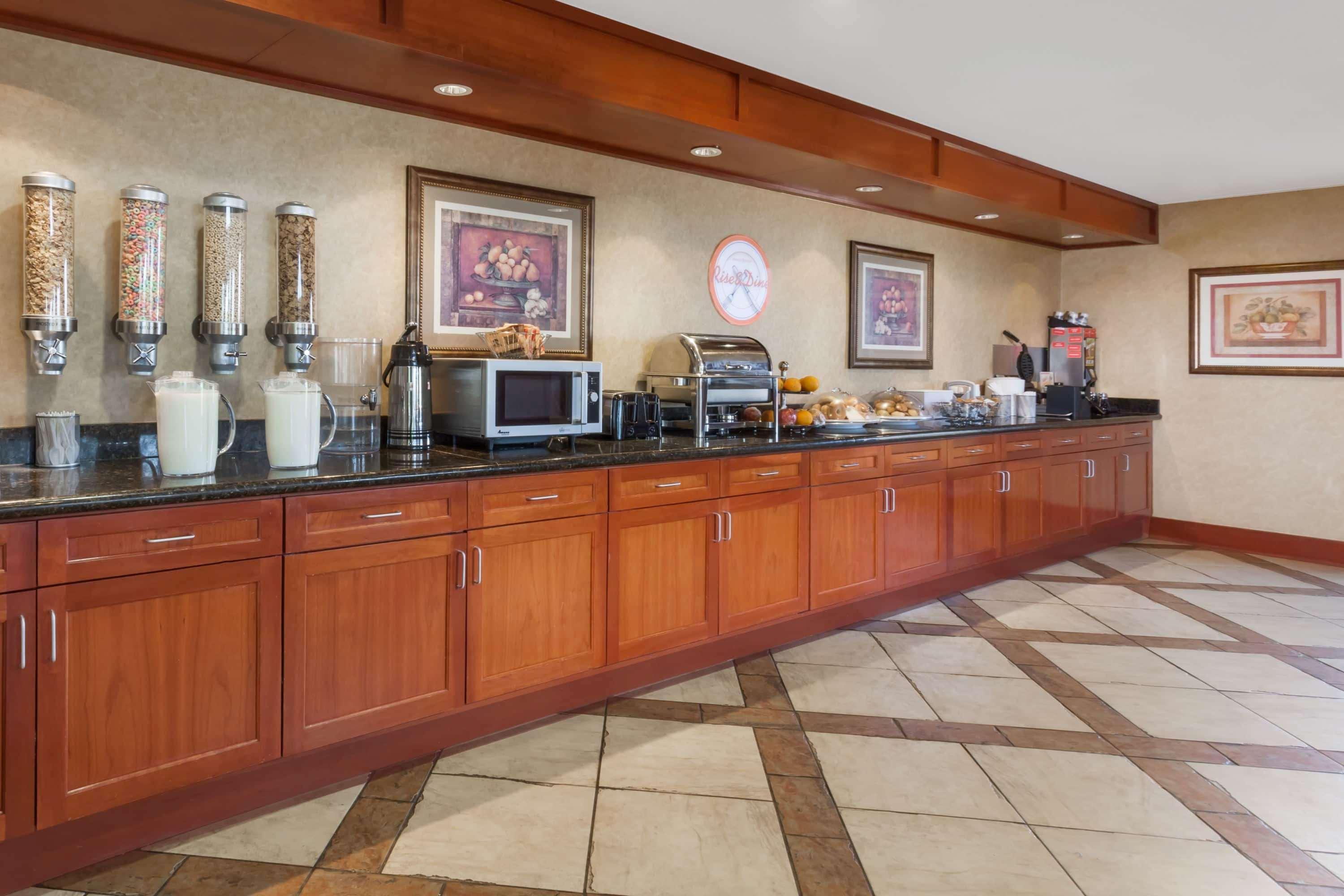 Howard Johnson By Wyndham East 2* Evansville