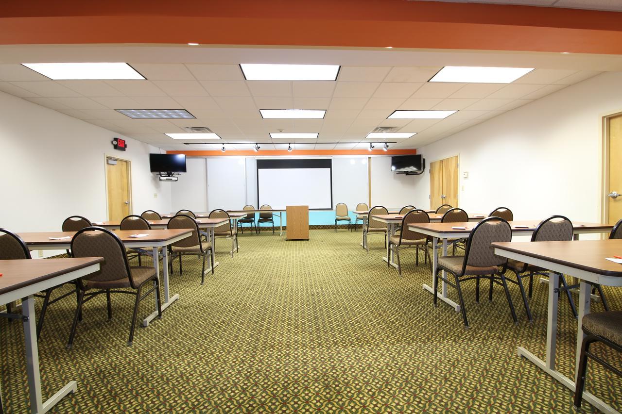Howard Johnson By Wyndham East Hotel 2*