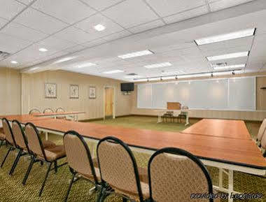 Howard Johnson By Wyndham East Hotel