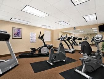 Howard Johnson By Wyndham East Hotel 2*