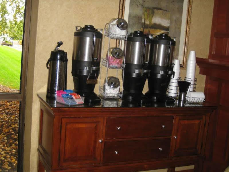 Hotel Howard Johnson By Wyndham East Evansville