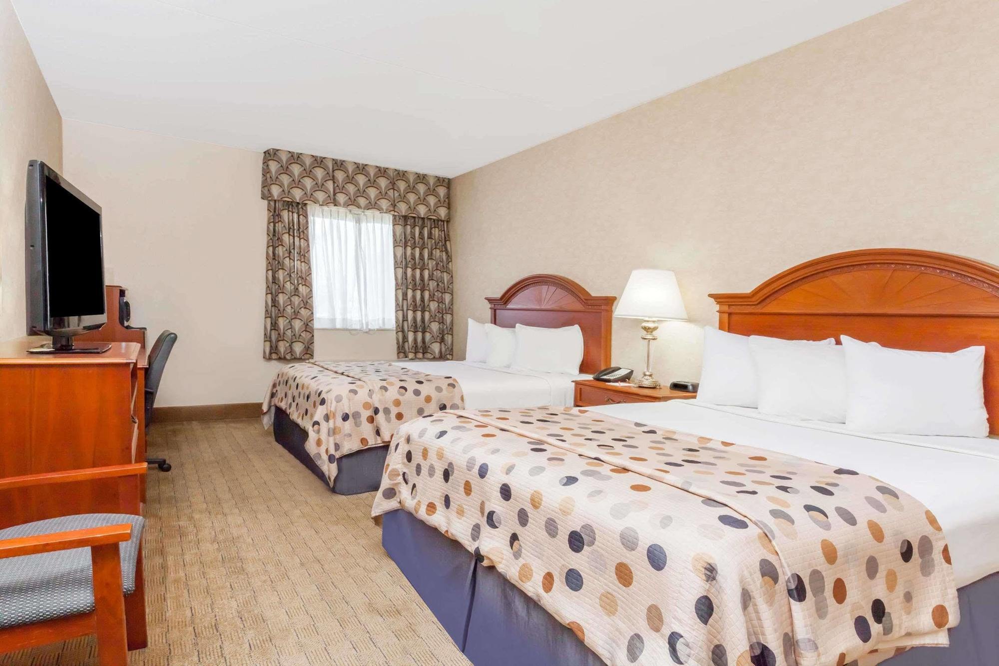 Howard Johnson By Wyndham East 2* Evansville